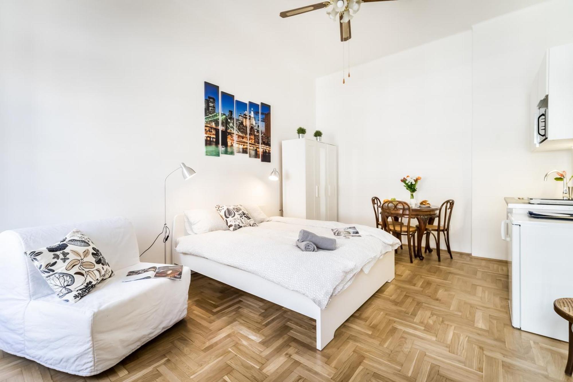 Corbie Downtown Apartment Budapest Esterno foto