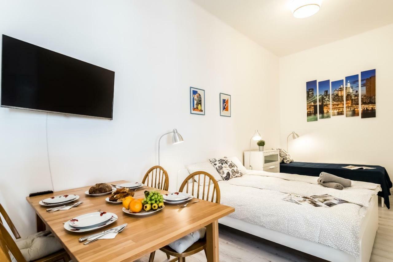 Corbie Downtown Apartment Budapest Esterno foto